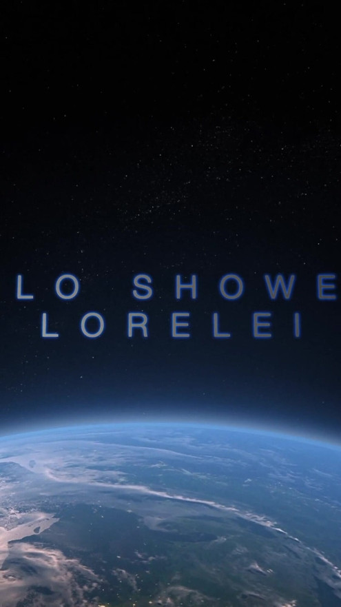 Η σέξι Lorelei κάνει καυτό ντους