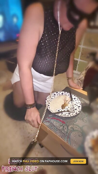Mon Repas De Maman Salope Soumise En Laisse