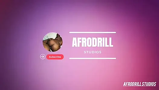 Мадам соблазнила свою уборщицу, чтобы трахнуть ее