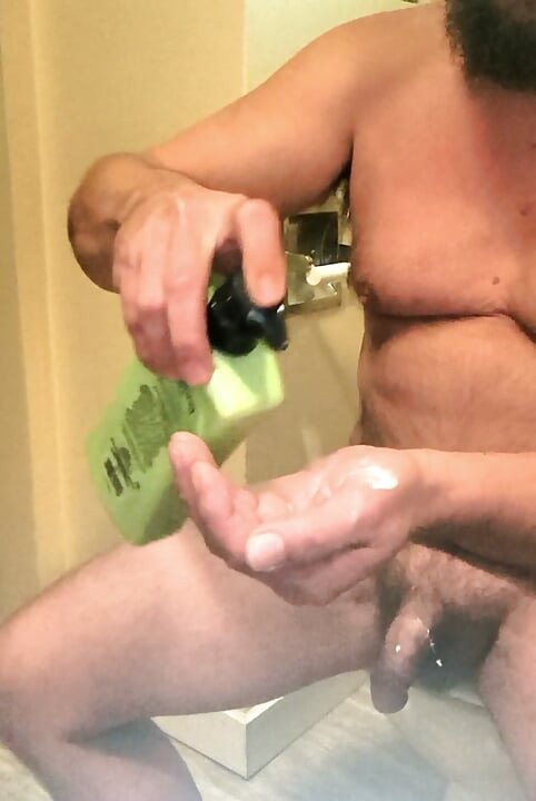 Jerking off till I drip cum in hand