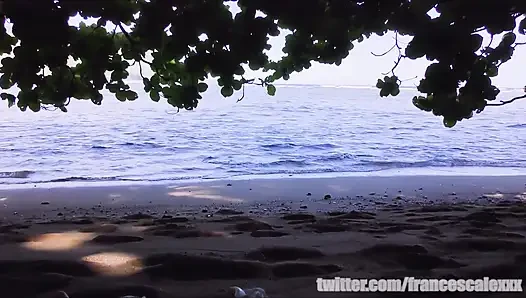 Оральный секс, грязный минет в отпуске в домашнем видео