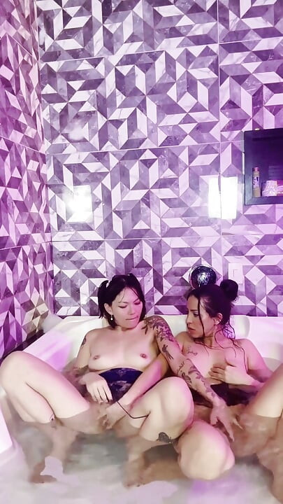 Prank and Hot Kisses with My Friend in the Bathtub