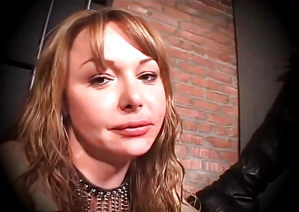 Threesomes with Two Beautiful Shemales Fucked by a Guy with Big Cock