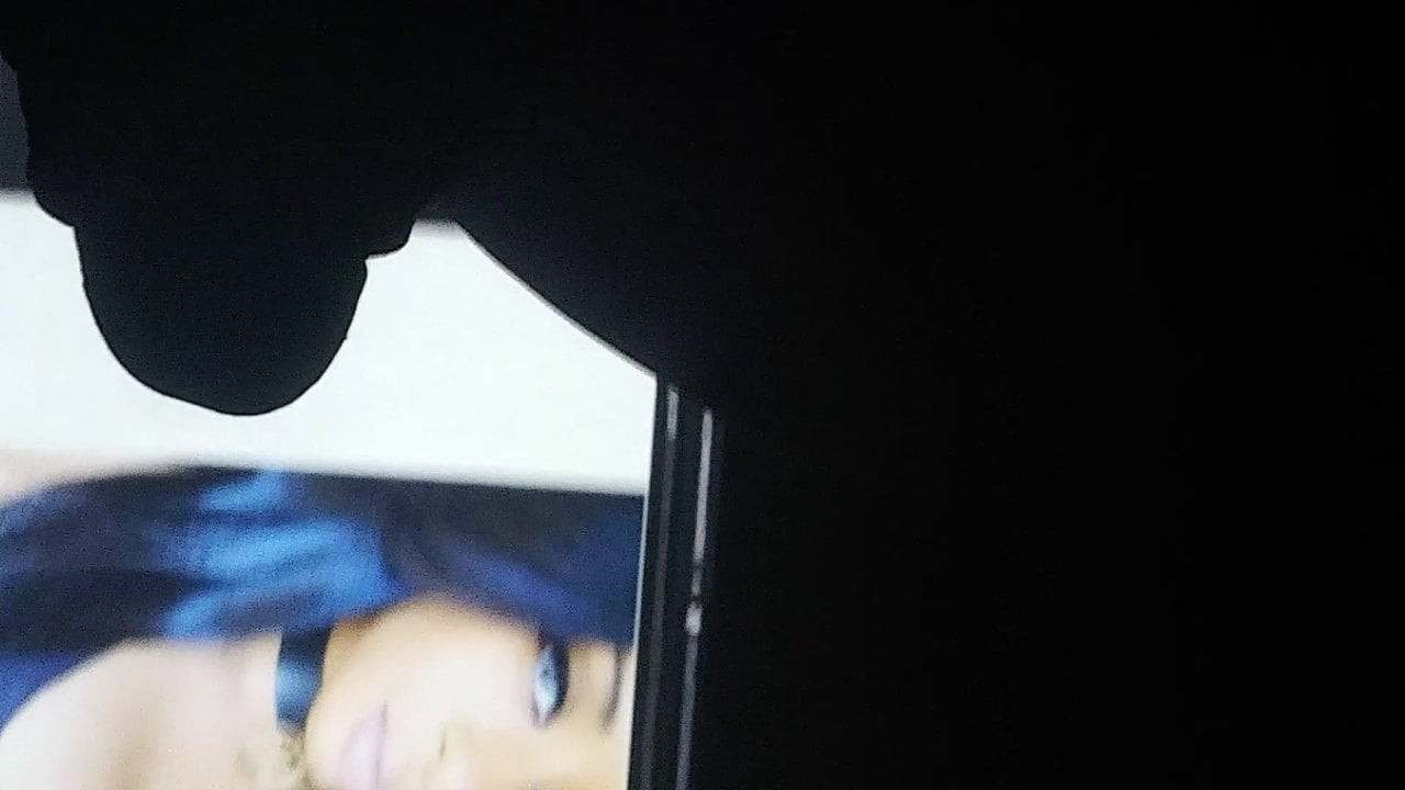 Ayonatheartist Cum Tribute