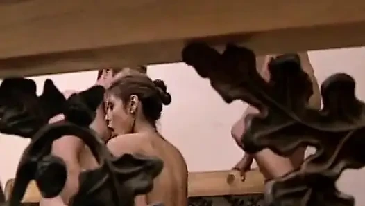 Si cewek semok rambut cokelat lagi asik nyepong dan ngentot kontol habis-habisan sampai mengerang keenakan