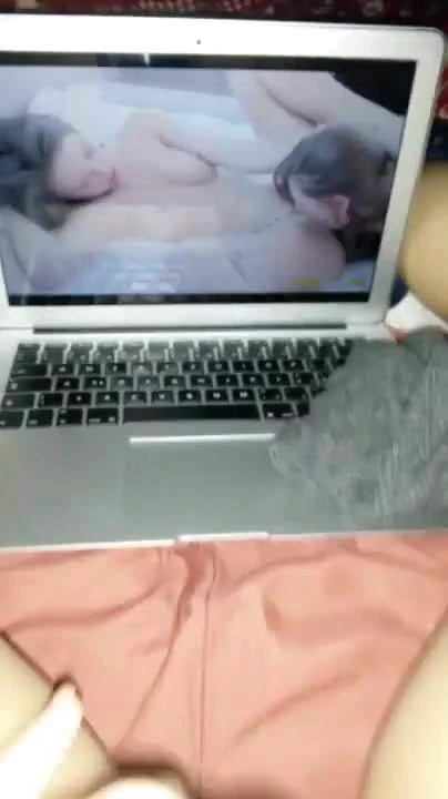 hairy girl rubbing her pussy