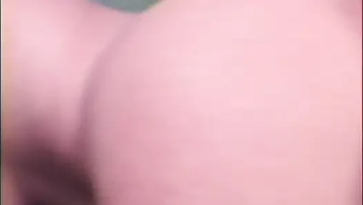 Pantat bahenol tante seksi ini dientot habis-habisan sama dua kontol raksasa pria kulit hitam di penjara