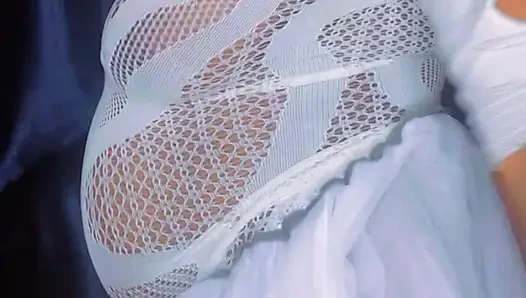 Сексуальная текущая киска беременной дамы