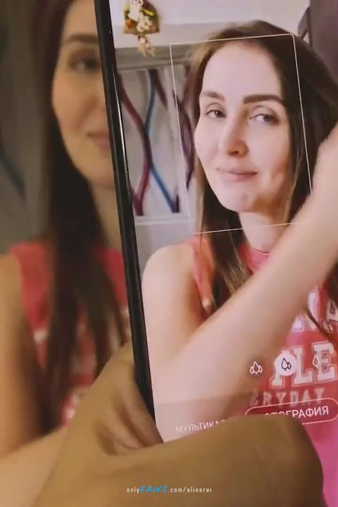 Lütfen üvey oğul, bu fotoğrafı sil! Karşılığında ne alacağım peki? Pantolonunu çıkar ve öğren, üvey oğul !!