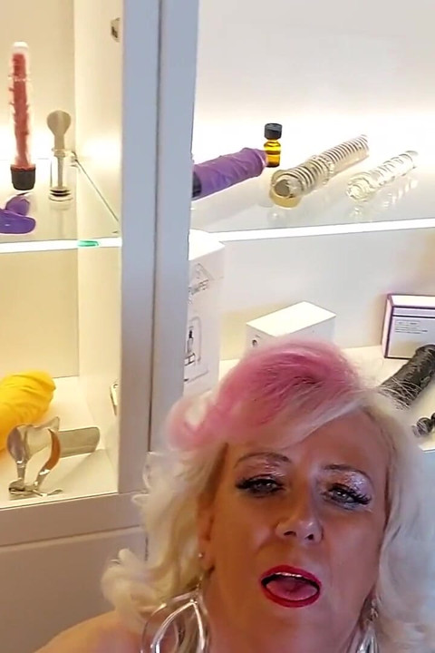 Granny in Hot Wetlook Outfit Sucks a Big Cock