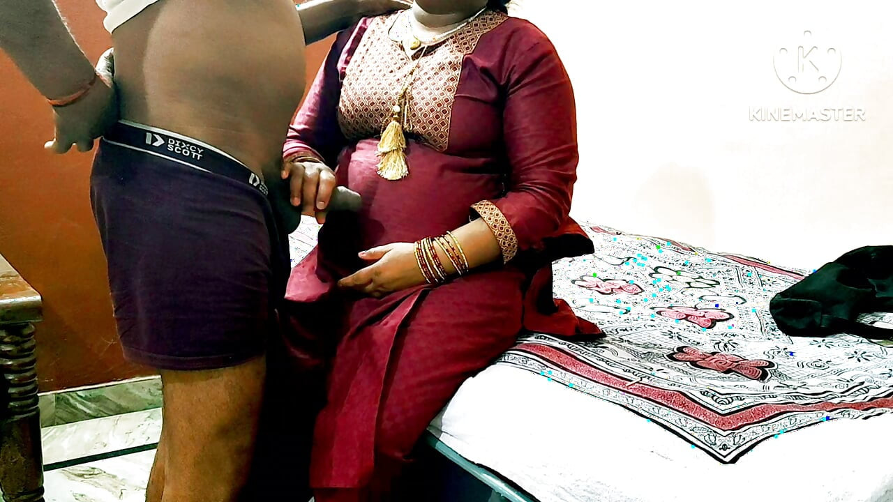 Thủ dâm bhabhi trong phòng tập thể dục bằng tiếng Hin-di