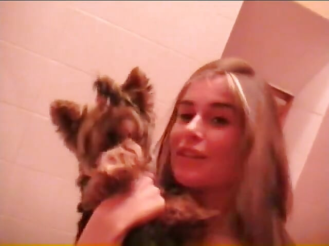 Gorgeous czech babe and her boyfriend making a sex tape at their home