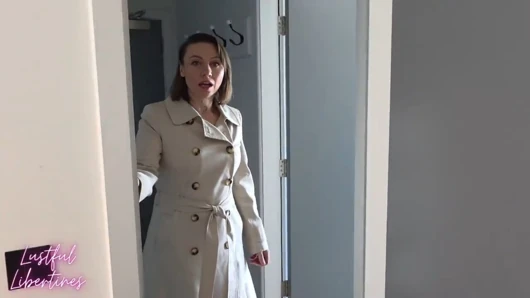 I accidentally booked my Stepmom, why didn't she leave? Her mature hairy MILF pussy was soaking at the thought of fucking me