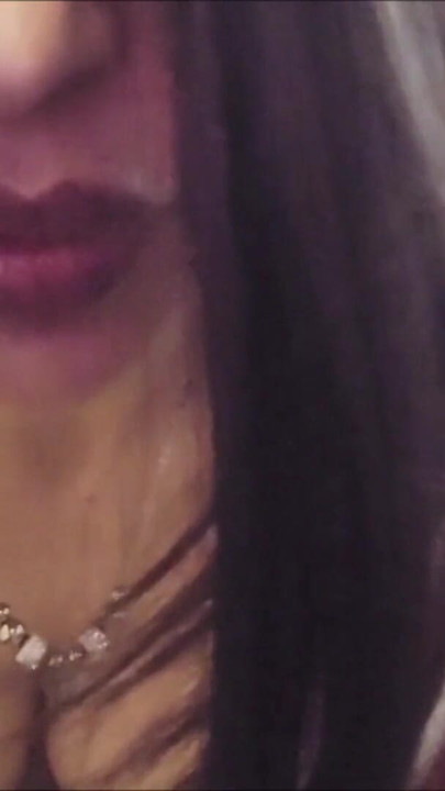 O mamă vitregă foarte blasfemie te certă pentru că ești tare | Clip 2