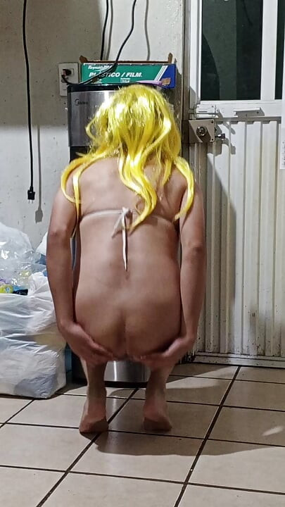 نعم Travestil
