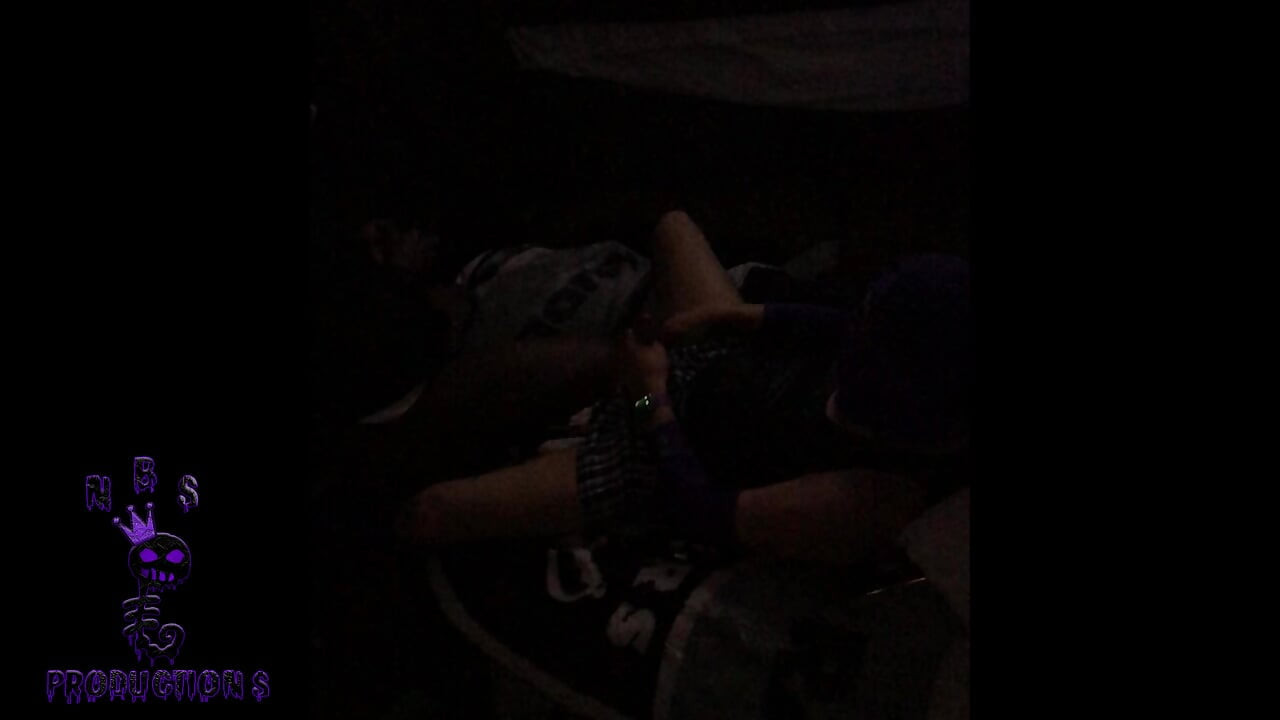 Pustolovine crnih uzgajivača 23