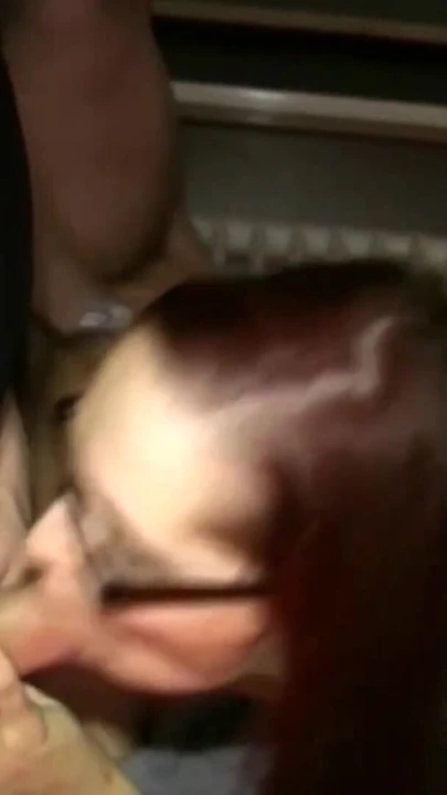 Måste-dela ögonblick från "Med sin bästa vän i swinger club och inseminerad av två killar!"