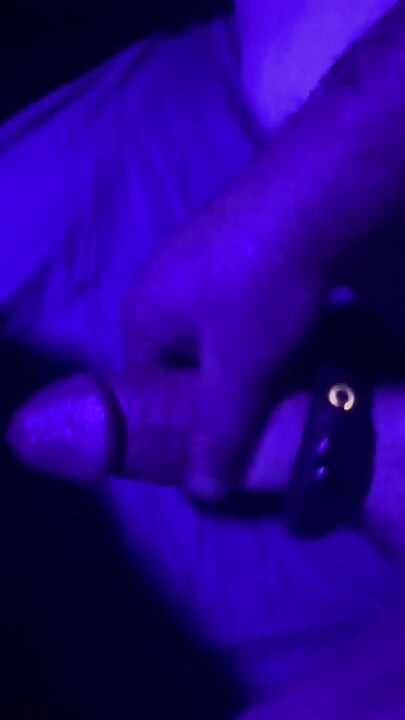 Zoey portland dientot habis-habisan sama kontol besar di klub malam