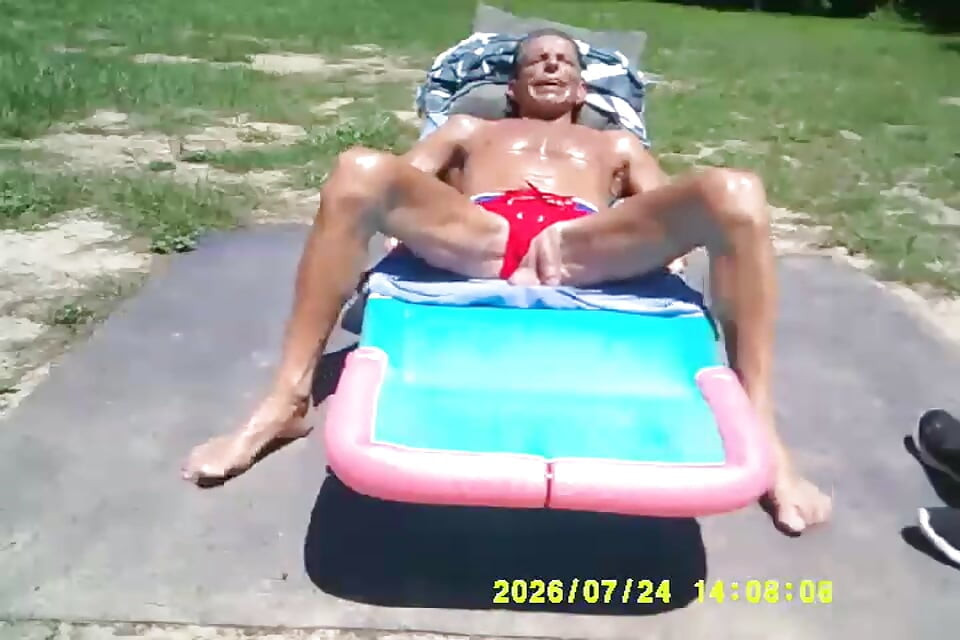 7-24-2026 Tout de suite ma bite devient BROWN.mp4