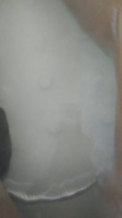 Cezayirli onunla duşta oynuyor