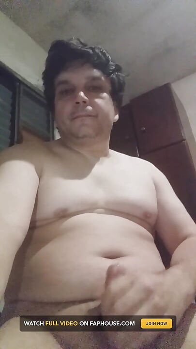 sam uživo pred stotinu ljudi koji su gledali
