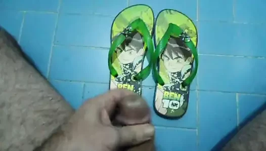 Omnitrix parmak arası terliklere boşalmak