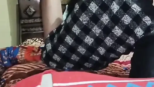 Gadis perawan India dientot habis-habisan sama pacarnya