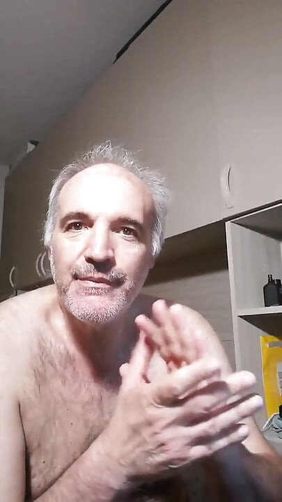 הזין הקשה שלי נותן לך עונג!
