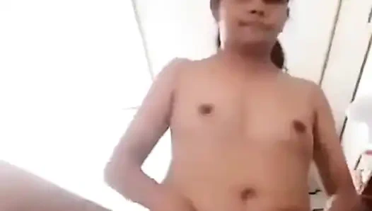 Video orgasme solo fingring gadis desi India