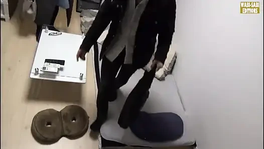 Lässige straßenbegegnungen mit eleganten reifen frauen führen zu privaten erwachsenenmomenten - szene.3