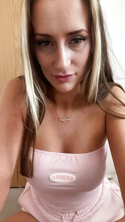 British Horny Stepmom