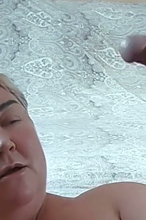 My beloved girlfriend jerks off my cock and gets cum in her mouth