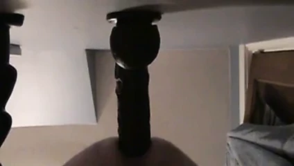 Derin götlü büyük dildo