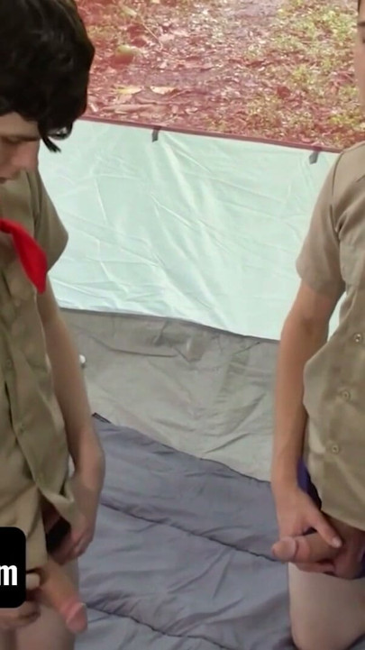 Kamptaki çocuklar - sevimli izci çocuklar dakota lovell ve jack andram matkap ve efendilerinin göt deliğine boşalmak | Klip 1