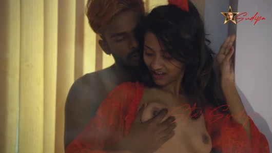 Sudipa, une desi indienne sexy, se fait baiser par son copain - sexe brutal hardcore avec éjaculation sur les seins