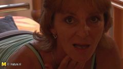 Mature slut step mom getting herself wet with her toy