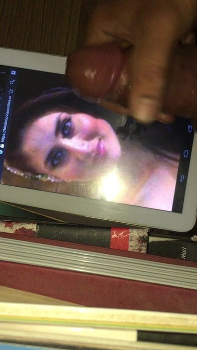 Cum facial tribute for kareena raand