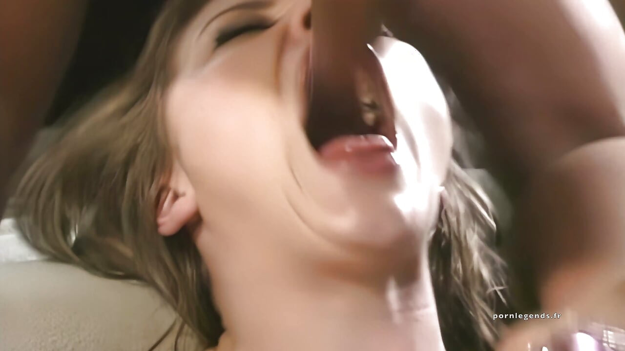 Foda apaixonada entre duas lésbicas e um pau grande