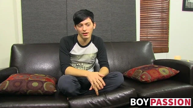Good looking backdoor bandit strokes his cock and cumshots