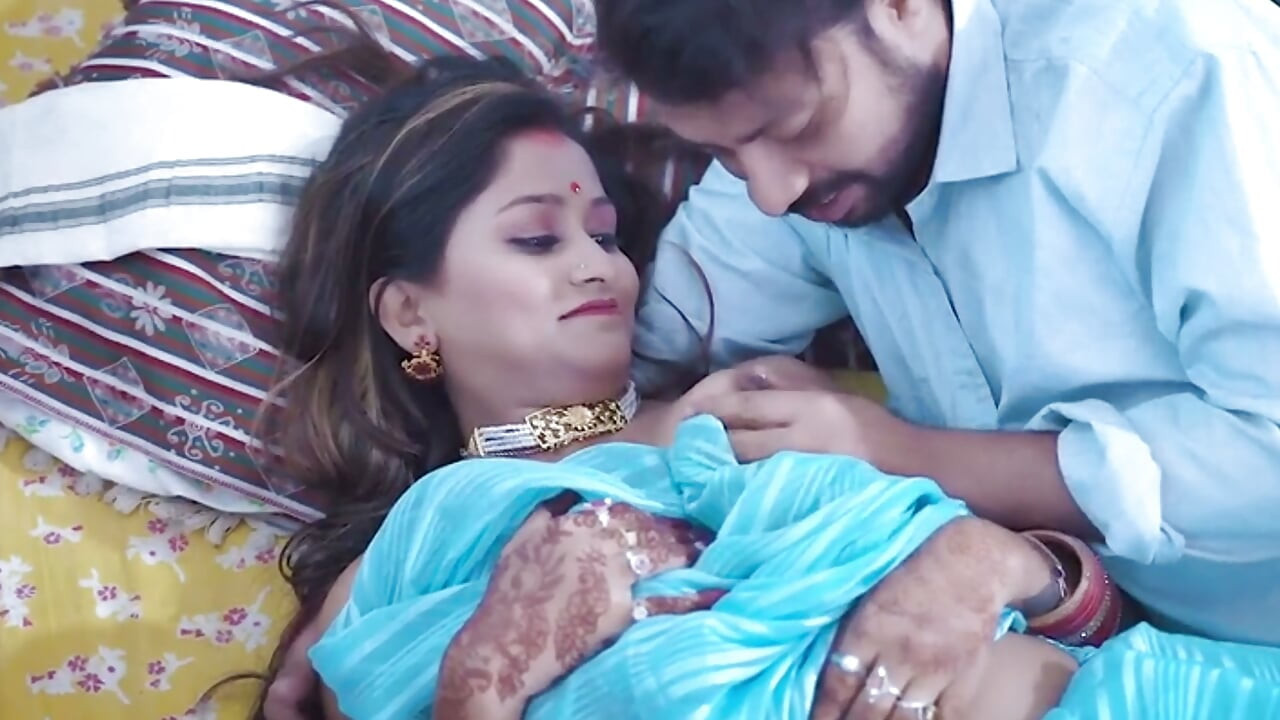 Bhabhi ki bahin ko jabbar dasti room me pakad ke choda