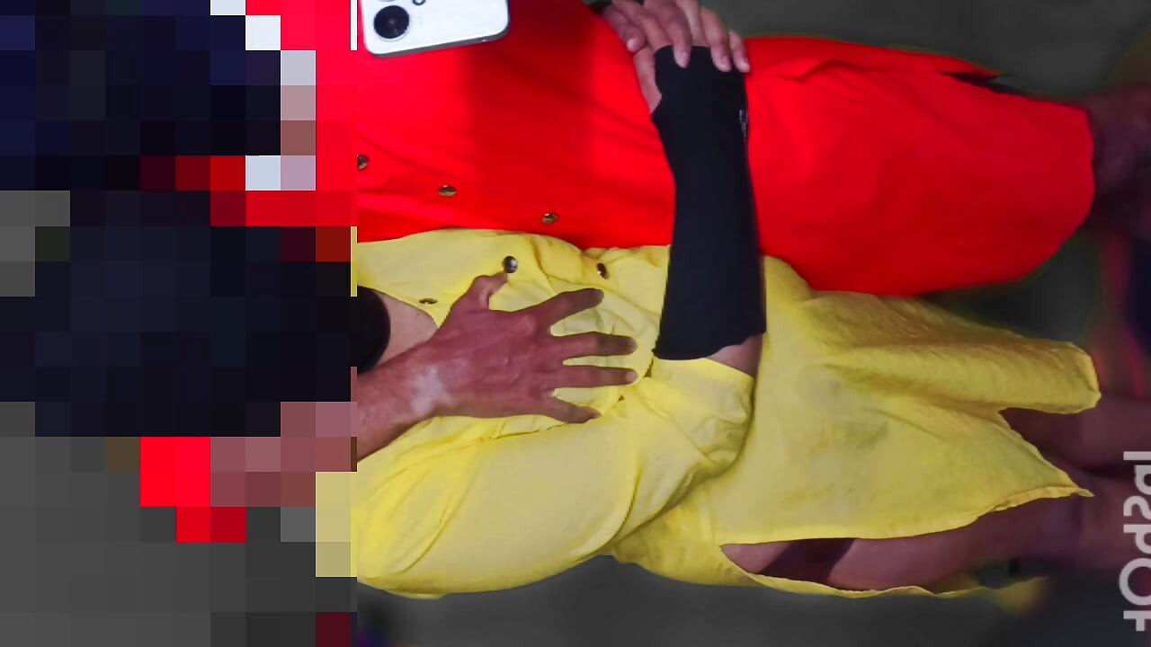 Desi hot bhabhi hardcore sex kiya bhabhi ke pati par gaye aur hum doho mein prem kar shuru shuru gaya maine uska boobs ke squeeze kar rakh bbms