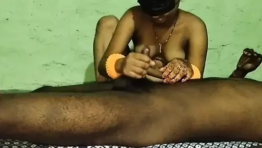 Romence si tante seksi india lagi asik sampai di bawah
