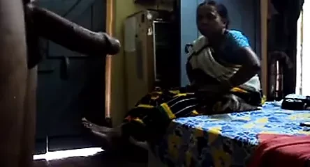Flashing dick to Satin maid