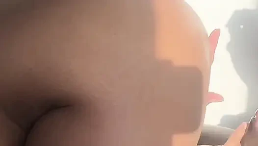 Aku nggak puas kalau mulutku dientot kontolnya dan aku memutuskan untuk ngentot kontolnya lebih enak - nysdel