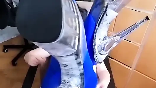 Pantat milf besar. Bahkan peras susu ibu lebih besar!
