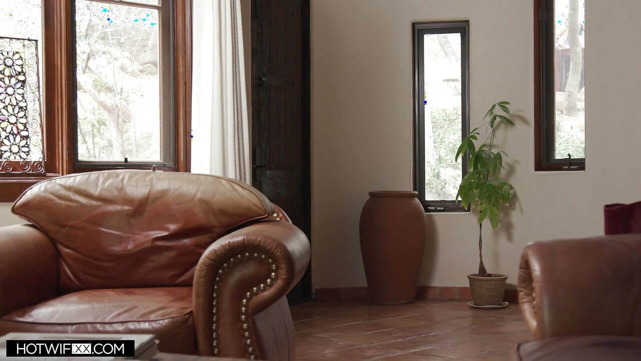 ناتاليا تستمتع ببعض المرح الإضافي اليوم