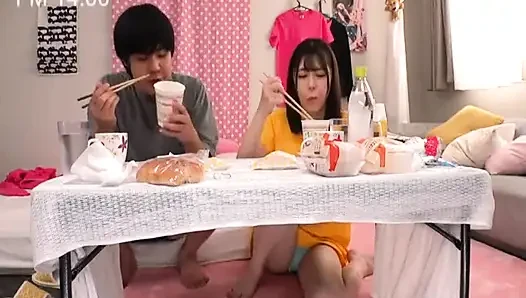 Obsesi akhir pekan. Cowok ini masih belum puas sama pacarnya - 3