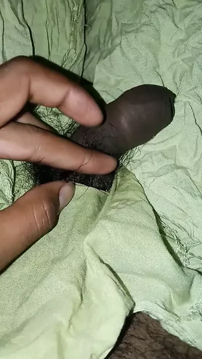 MILF HAS MOUTH FILLED WITH FAT COCK BEFORE RECEIVING IT IN SNATCH