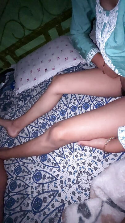 I fuck my friend wife when my friend is in town