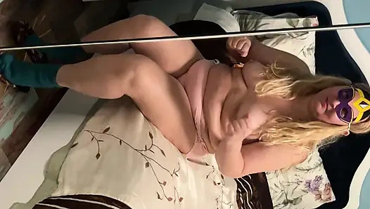 Zara Charm: Natural Hairy Striptease & Sock Fetish Session